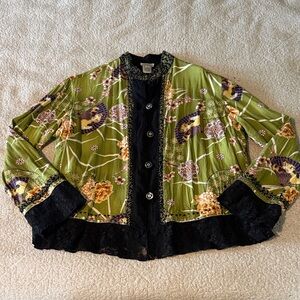 Usindo Green and Black Floral Asian Inspired Lace Beaded Women's Blouse Large